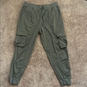Lululemon Dance Studio Relaxed-Fit Mid-Rise Cargo Pants, Size L